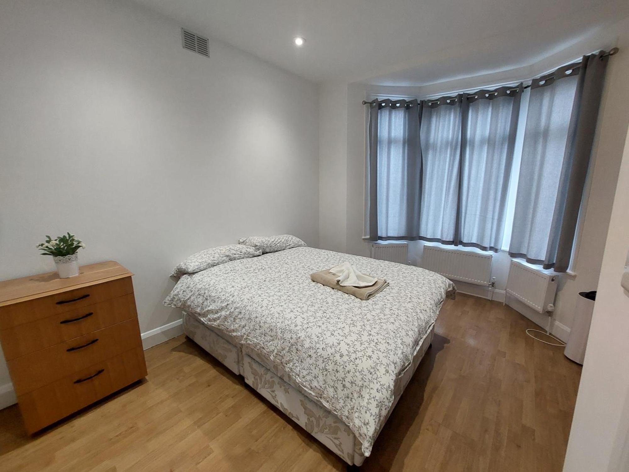 Cosy North Kensington Family Apartment For 4 Persons - Children Stay Free ลอนดอน ภายนอก รูปภาพ
